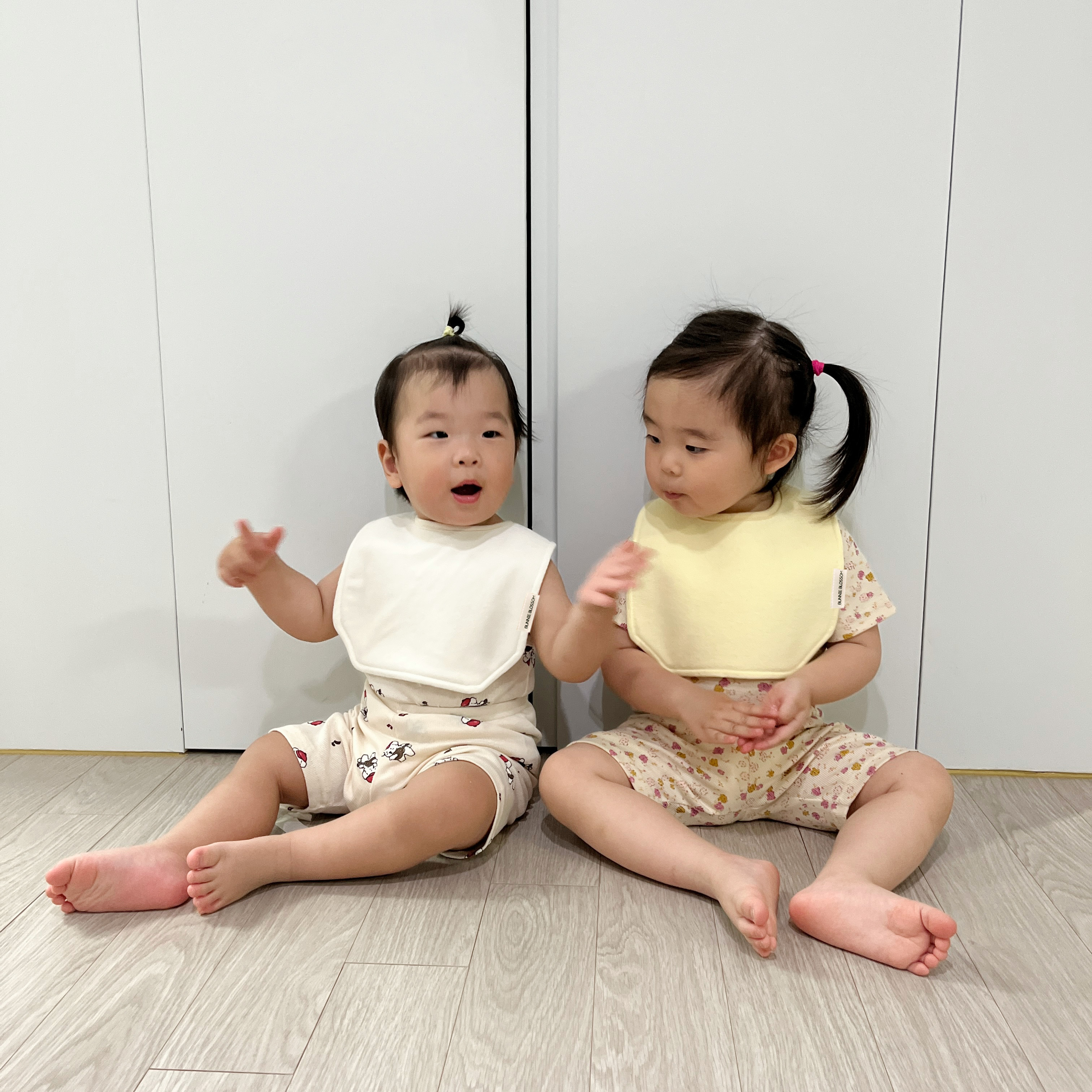 [바니블라썸] 캔디메쉬 에어매쉬 여름 턱받이 아기 빕 이유식턱받이 침받이 크림