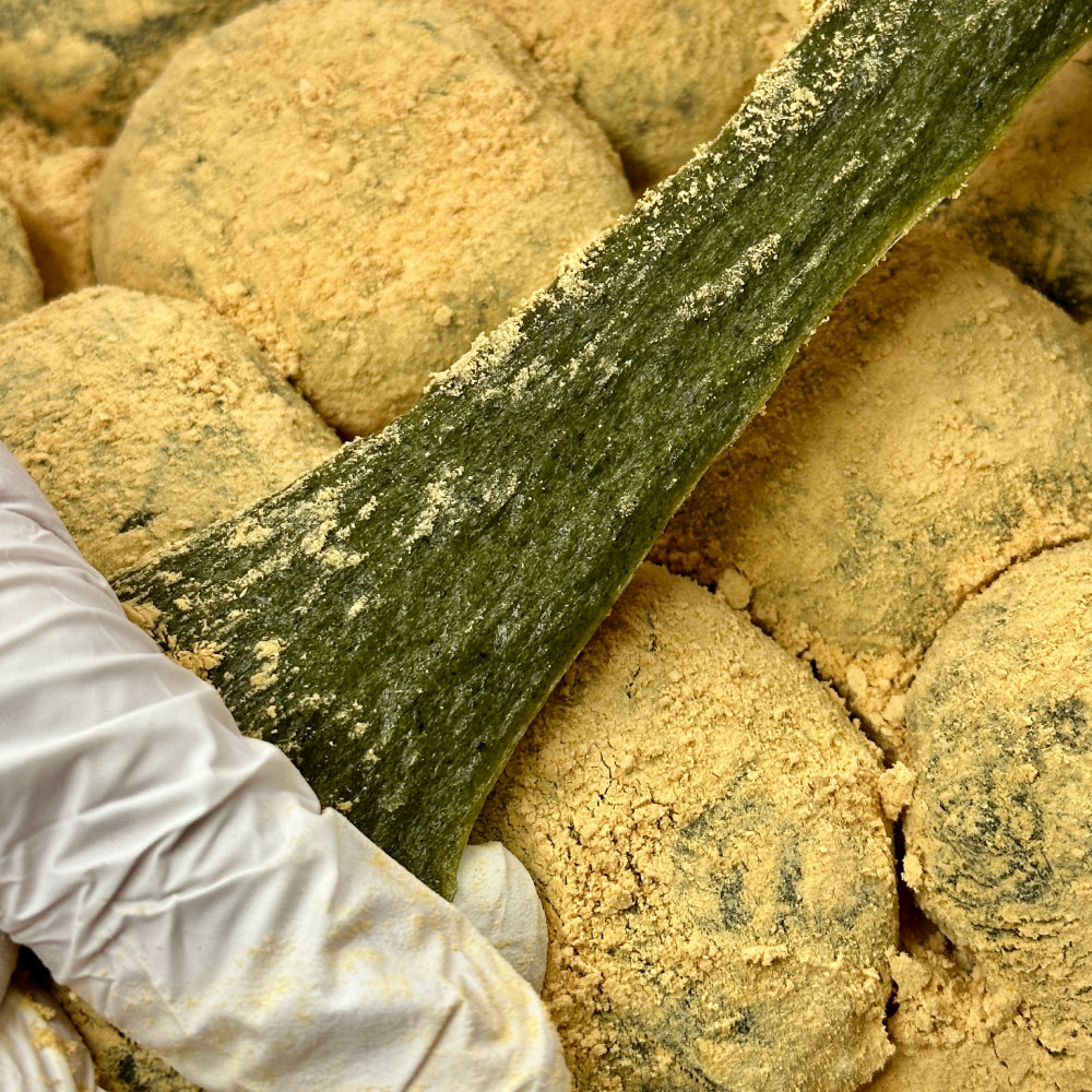 30년 전통 쑥인절미 해풍쑥떡 쑥떡 영양떡 1kg + 콩고물 150g 개별포장 식사대용