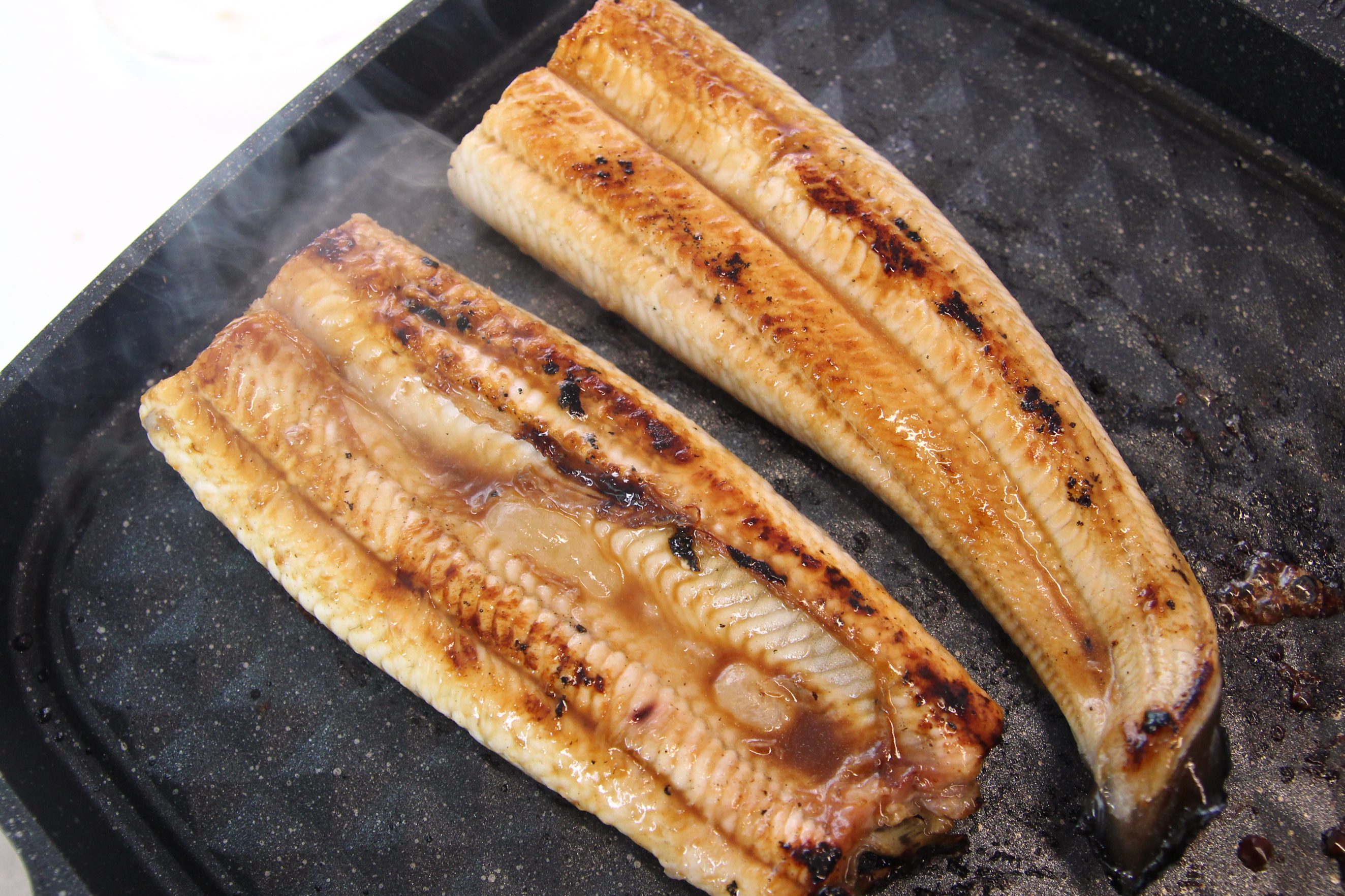 국내산 민물 장어 풍천 구이 손질 후 700g, 1개