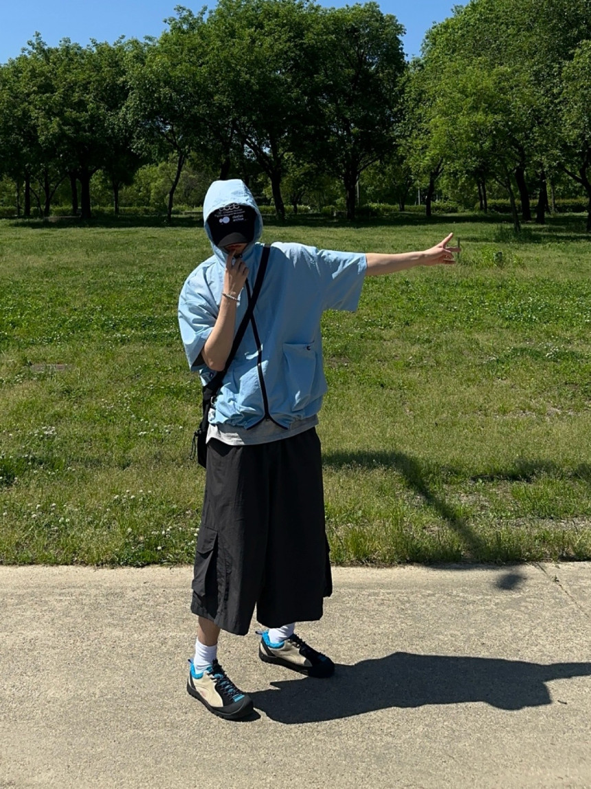 3F8154AA-4CE8-4EAC-9A56-3CF150A20F5A