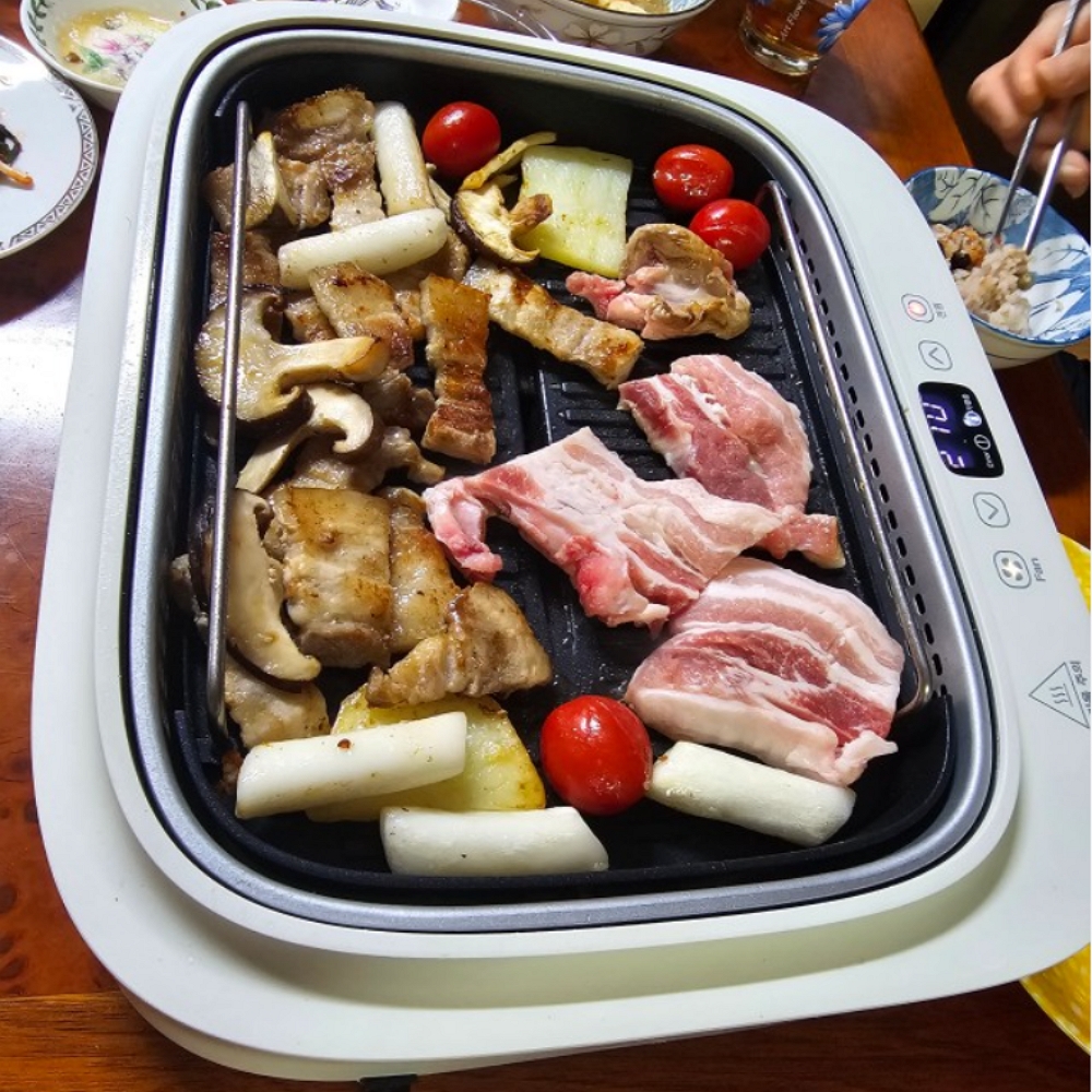 냄새없는 전기 그릴 연기안나는 무연그릴 홈쇼핑 삼겹살 고기 불판 실내 불판 화이트 - 상세 이미지 4