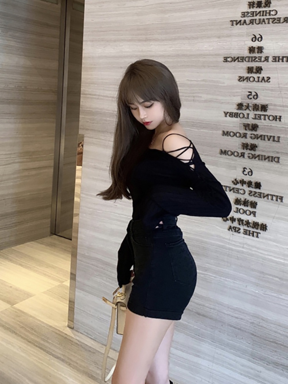 연애 남매 파트리샤 트임 여름 티셔츠 슬림핏 여리여리 페미닌 - 상세 이미지 2