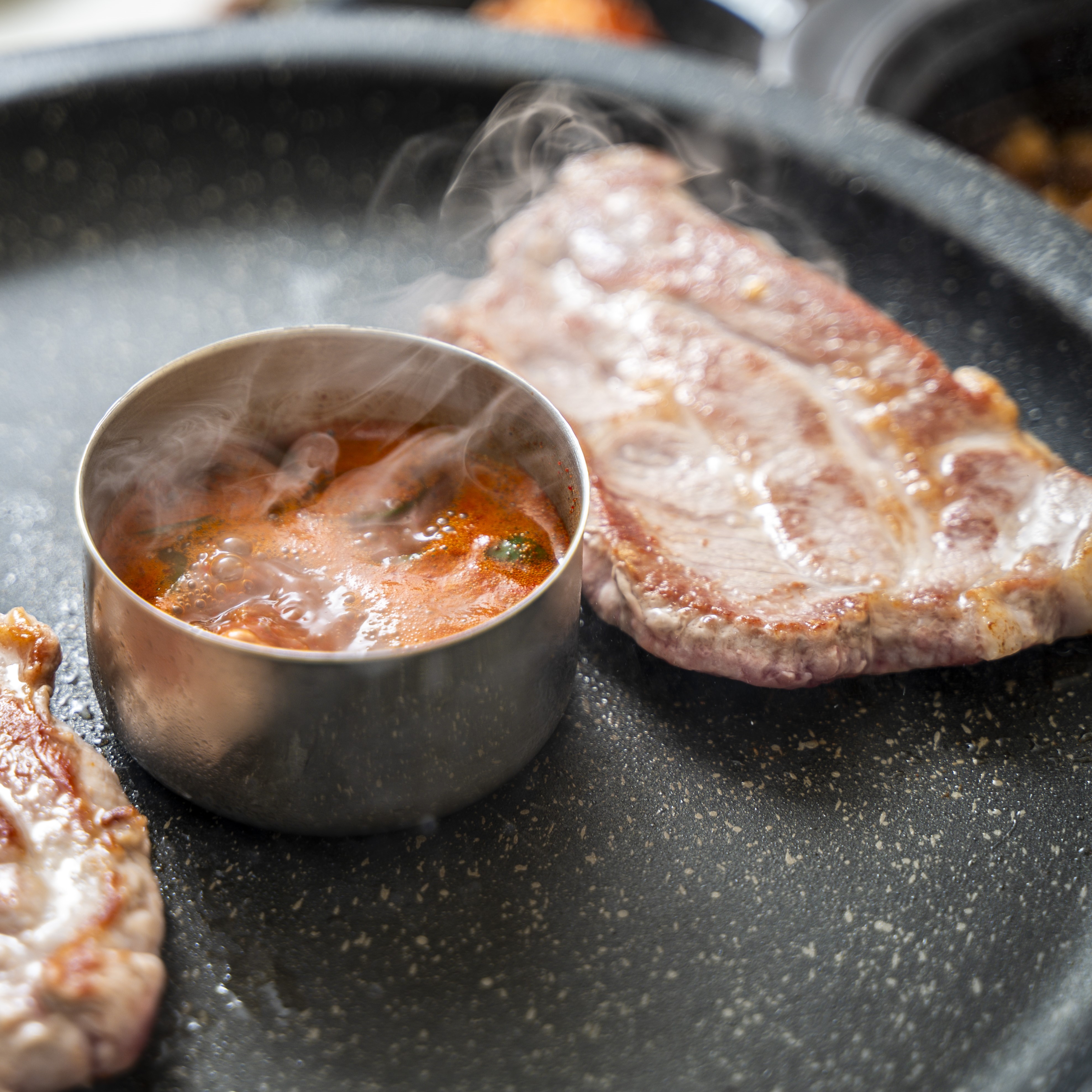 업소용 식당용 대용량 삼겹살 고기찍어먹는 소스 제주식 멜젓 멸치 젓갈 멜젓소스 1800g - 상세 이미지 4