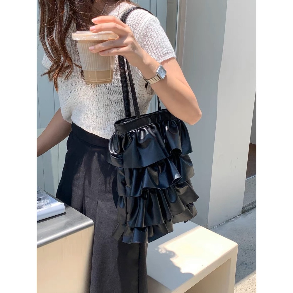 현아 인스타그램 숄더백 가방 프렌치 긱시크 의상 옷 패션 - 상세 이미지 2