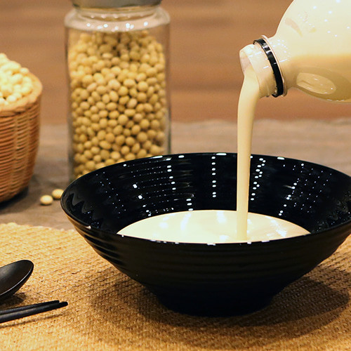 100% 국내산 콩을 맷돌로 갈아낸 콩물 500ml+500ml