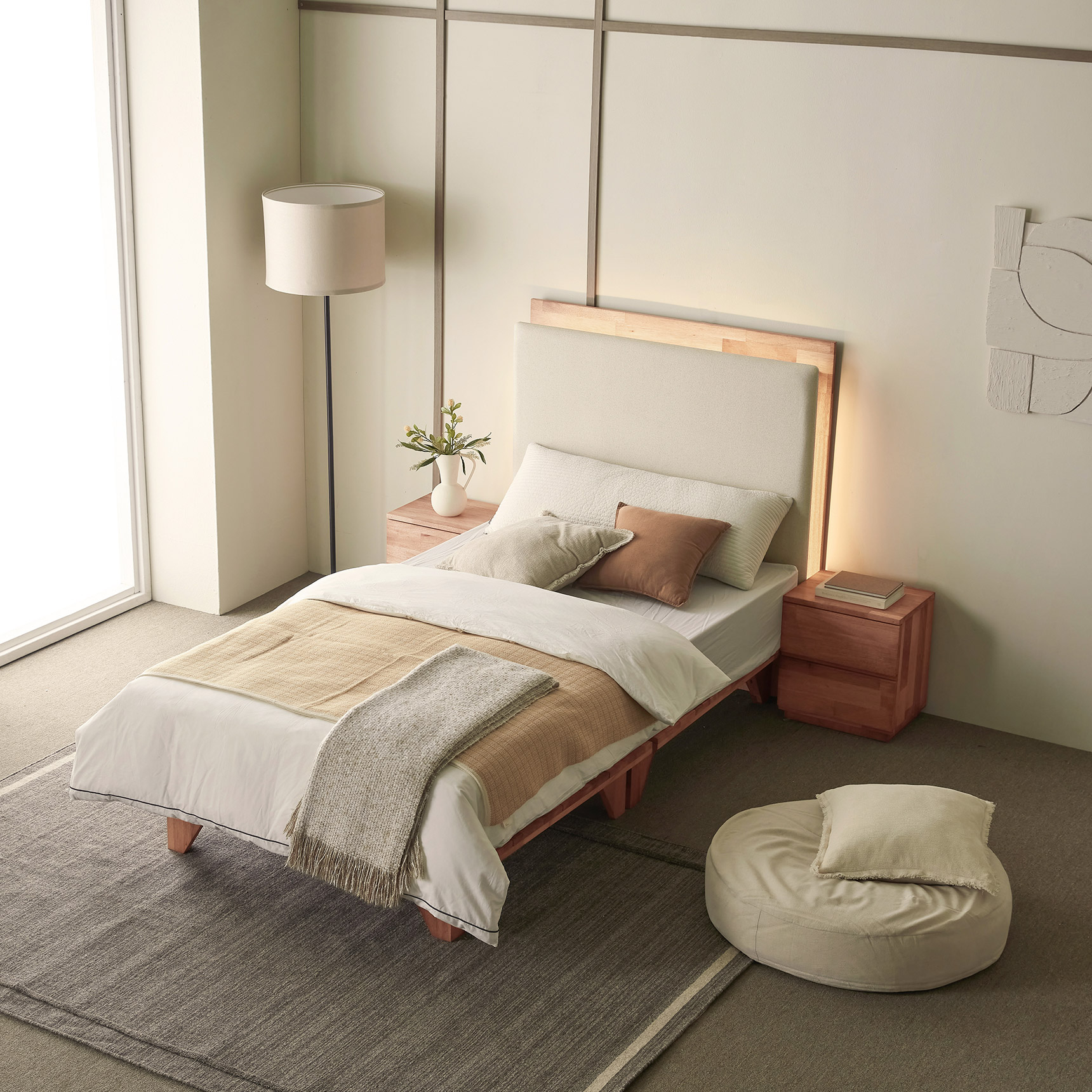 슬립퍼 모네 원목 침대프레임 신혼부부 호텔형 조명 수납 다리형 LK 라지킹 침대