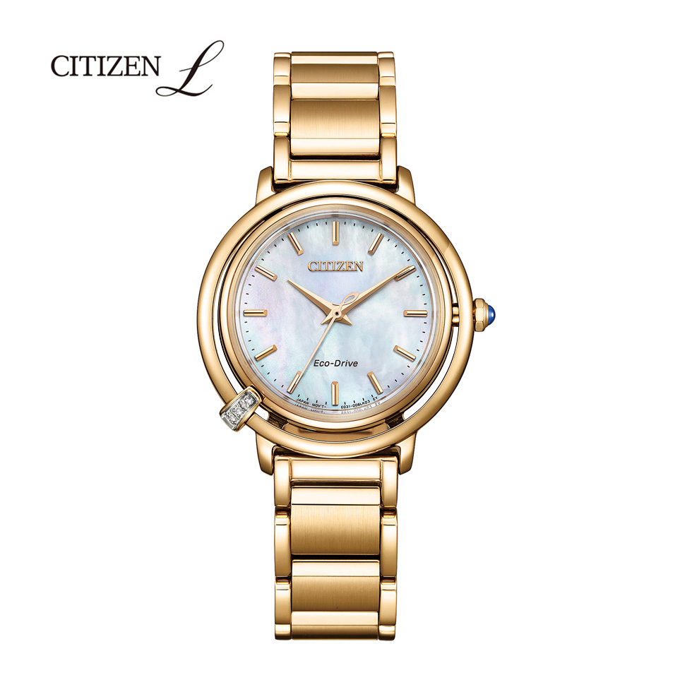 시티즌 CITIZEN L 에코드라이브 금장 다이아몬드 여자 손목 시계 EM1093-61D - 상품 이미지