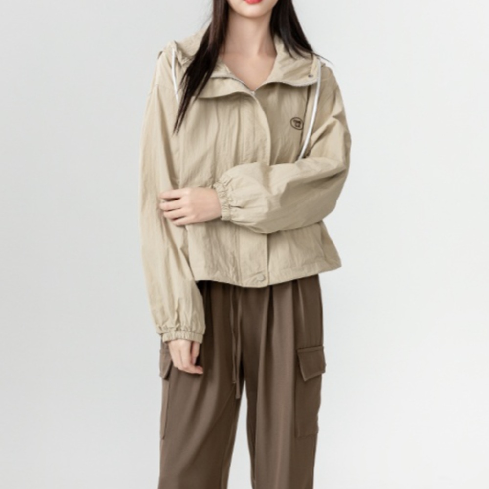 루즈핏 캐주얼 후드 바람막이 점퍼 데일리 여자연예인 패션 코디 - 상품 이미지