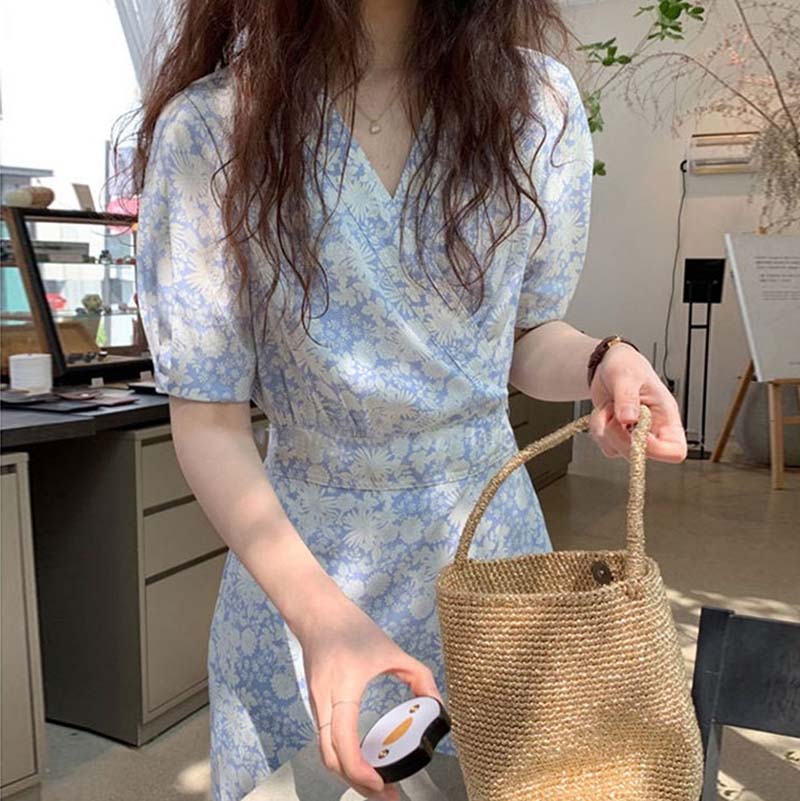 수국 잔꽃무늬 플라워 패턴 랩 브이넥 반팔 소매 쉬폰 플레어 데이지 랩스타일 롱 원피스 - 상세 이미지 3