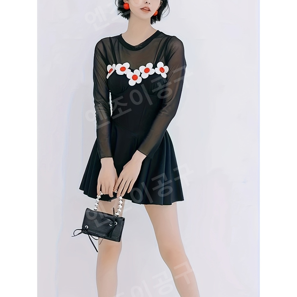 꽃무늬 섹시한 수영복 전신여성 치마 호텔수영장