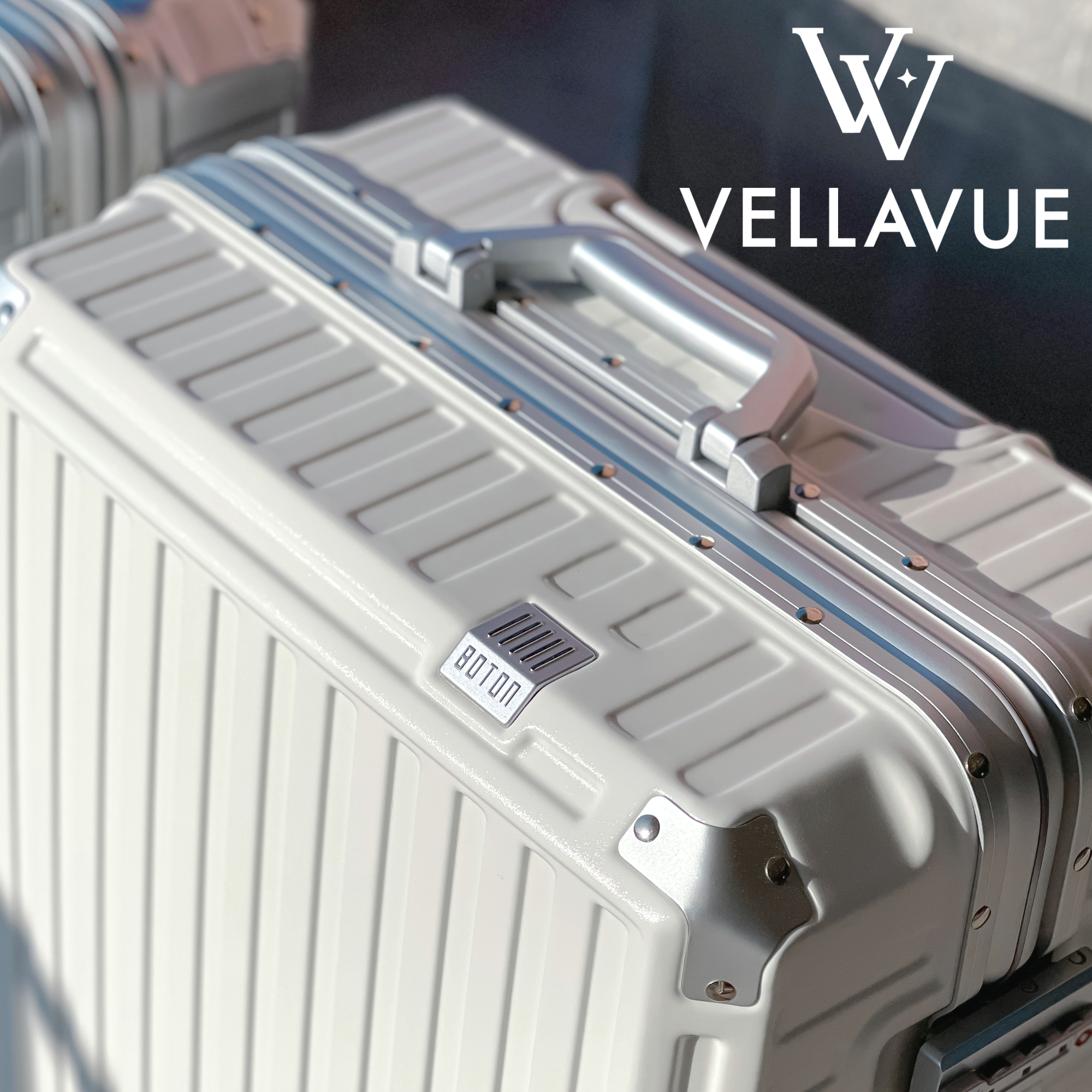 여행용캐리어 66cm(26인치) 대형 폴리카보네이트 금고형 벨라뷰 유럽여행 프리미엄 캐리어