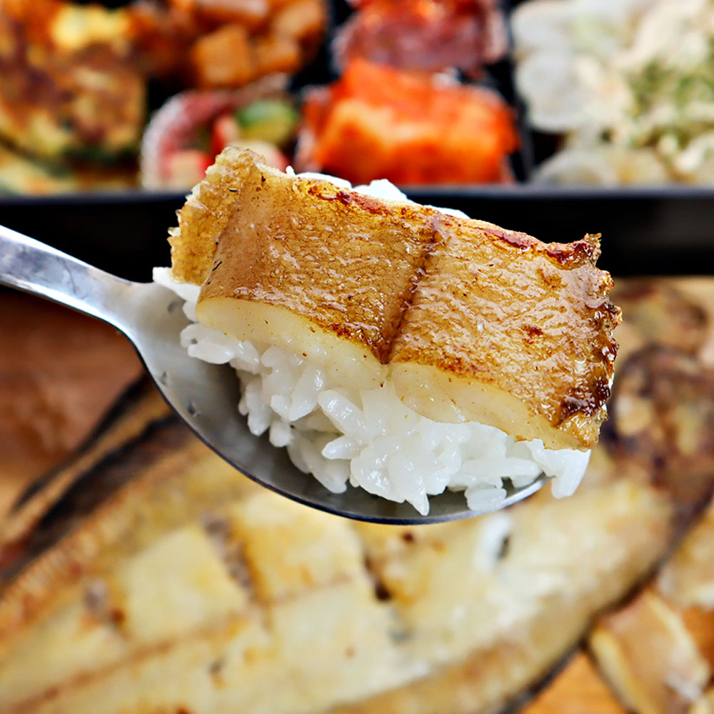 미식애락 포항 구룡포 쫀득하고 맛있는 명품 햇 발 과메기 이미지 8