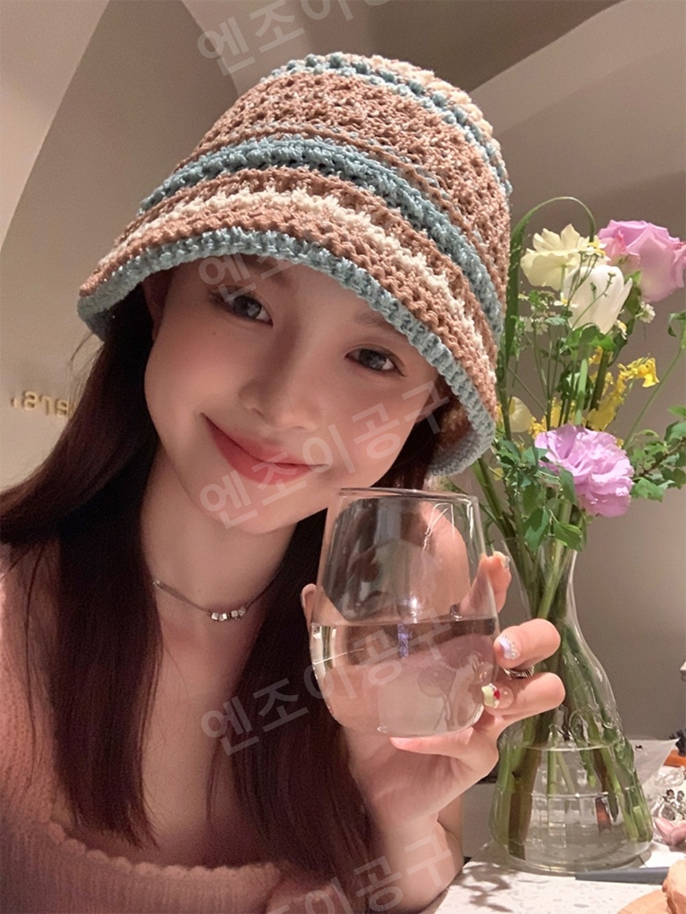 남규리 인스타그램 밀집모자 벙거지 여름 자외선 차단 의상 옷 패션 - 상세 이미지 3