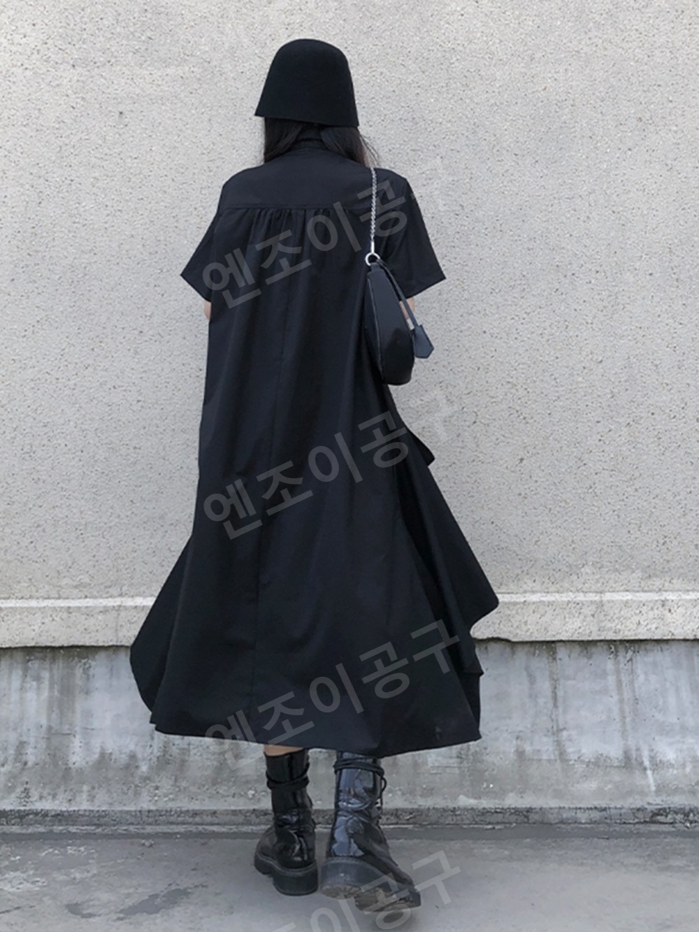 김연아 인스타그램 블랙 반팔 셔츠 원피스 고급진 세련된 의상 옷 패션 - 상세 이미지 5