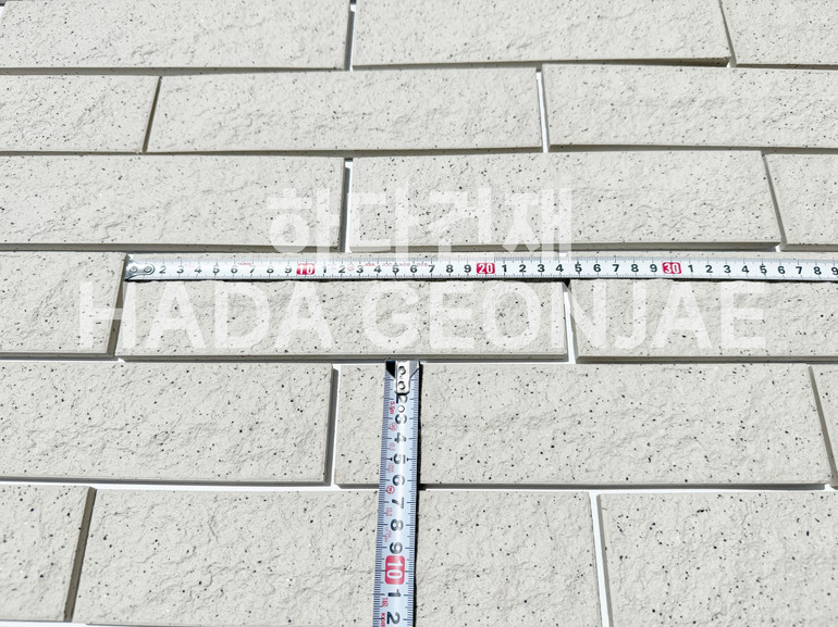 클링커브릭 세라믹타일 240x60x11T 크림화이트 / 하다건재