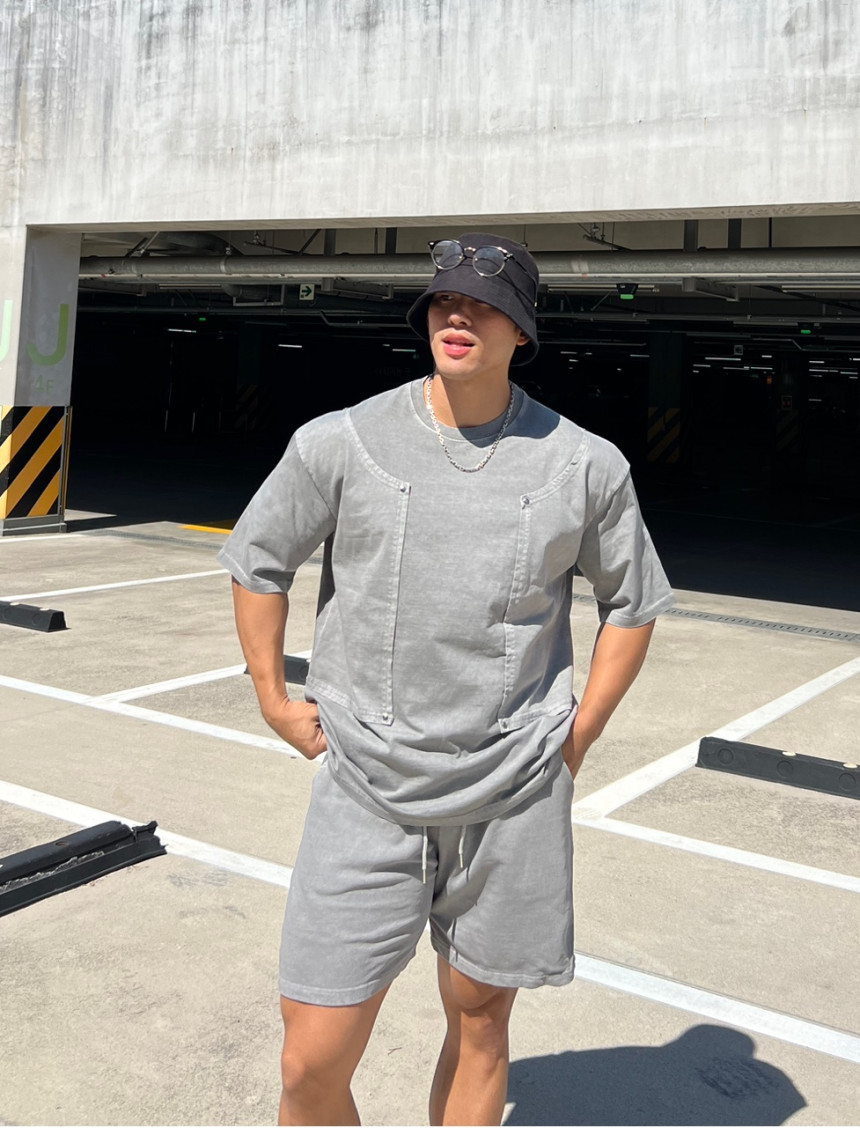 9C18A1AB-21CD-4A88-A14F-959548C105A4