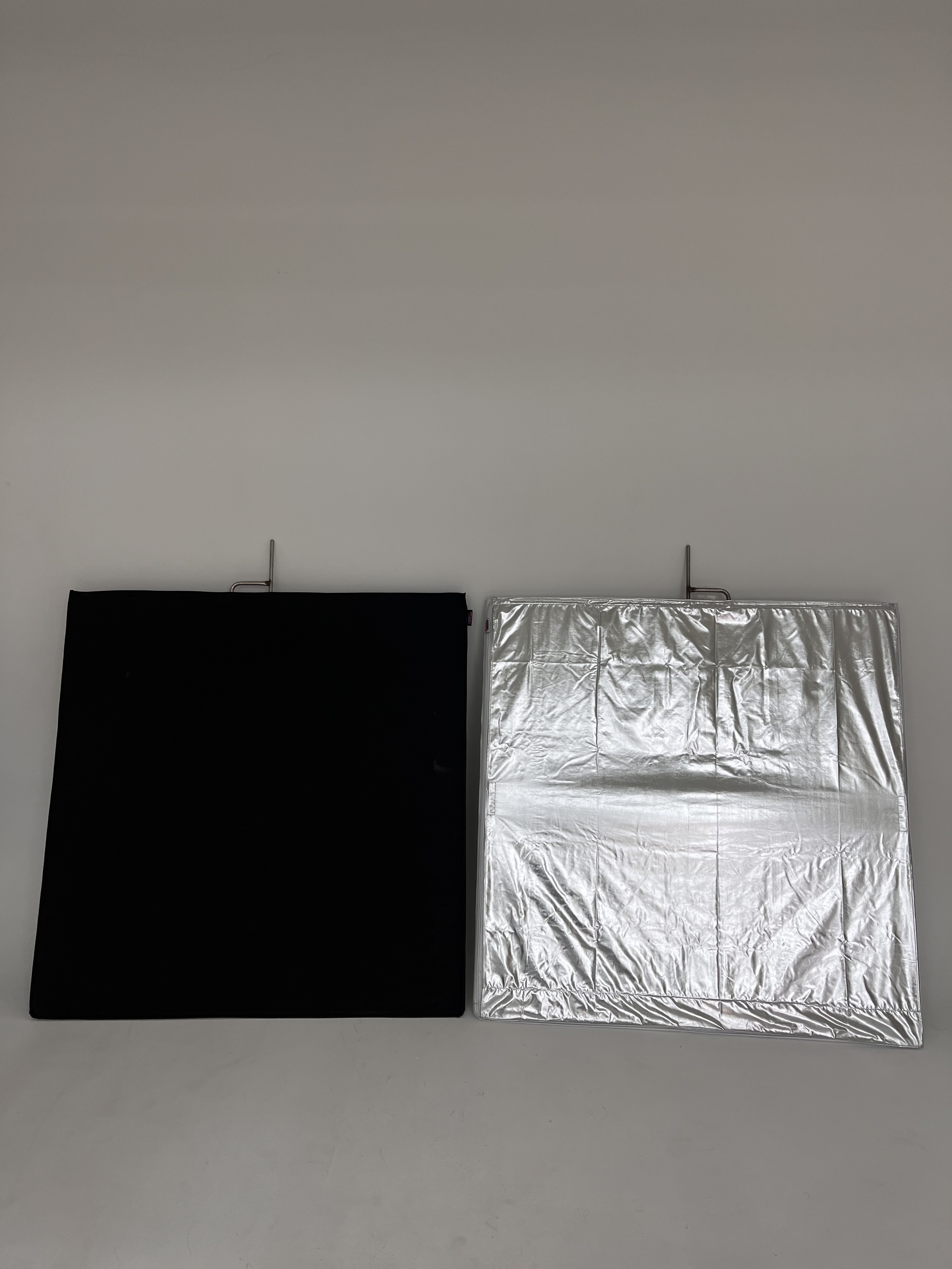 오로라 122x122cm 블랙 플로피 고보