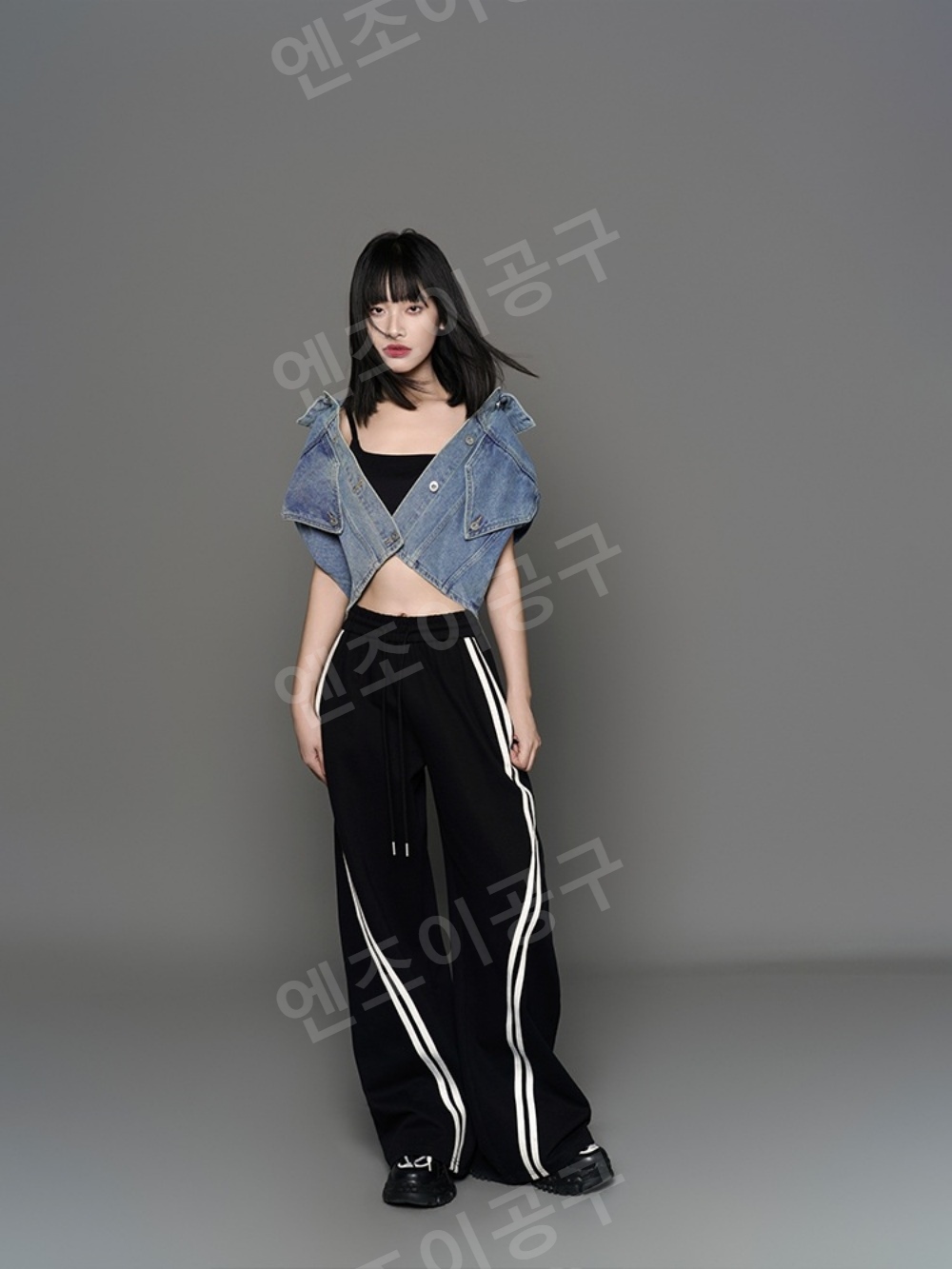 청청코디 데님 크롭 베스트 여성 여름 숏 스타일 패션 트렌드 아우터 - 상세 이미지 4