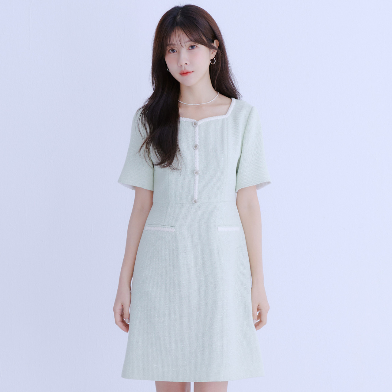 로엠 하트넥 트위드 원피스 RMOWE26R33 - 상세 이미지 2