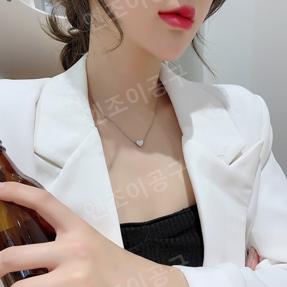 졸업 4화 정려원 서혜진 하트 목걸이 고급진 세련된 의상 옷 패션 - 상세 이미지 5