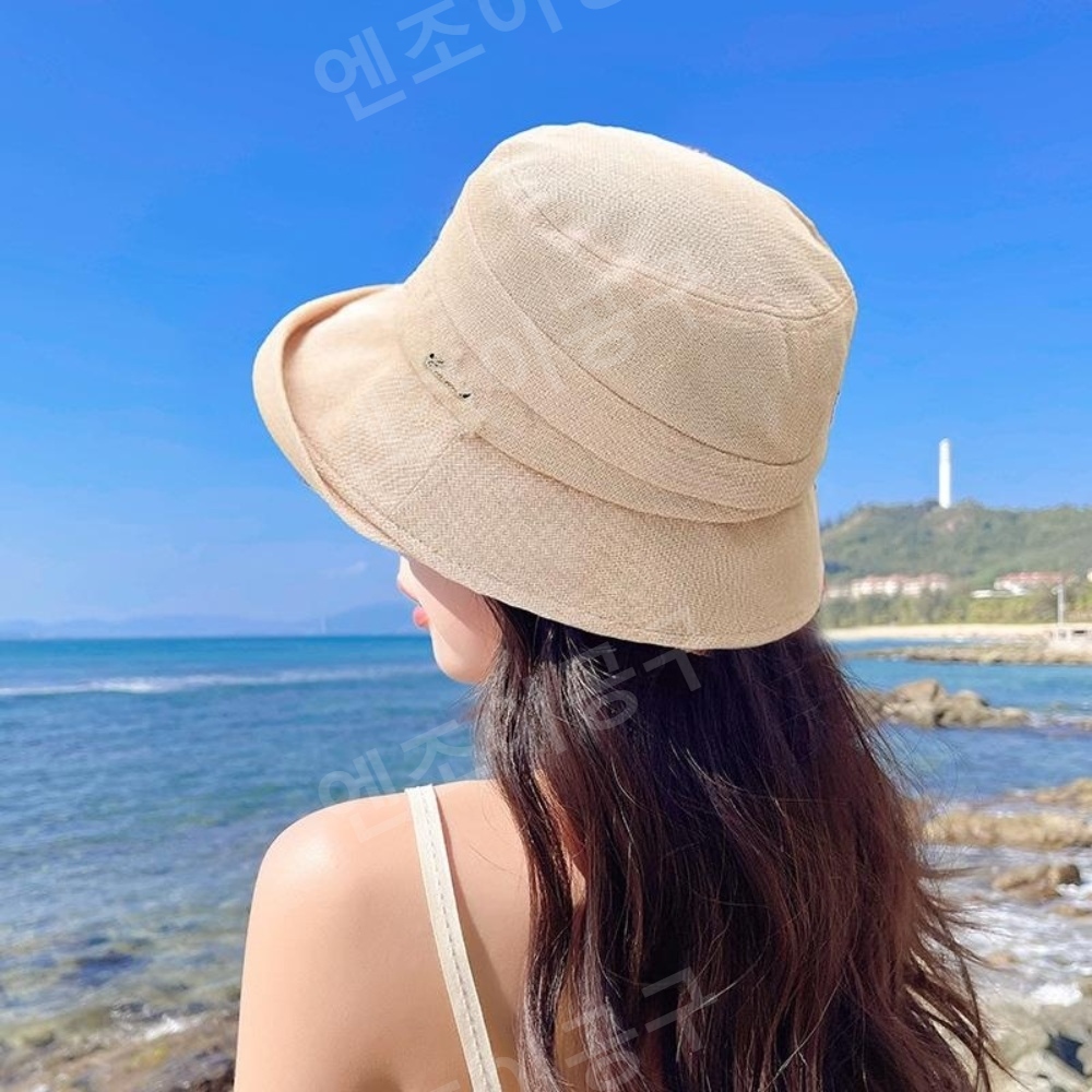 밥이나 한잔해 1화 김희선 버킷햇 모자 트렌디 패셔너블 의상 옷 패션 - 상세 이미지 2