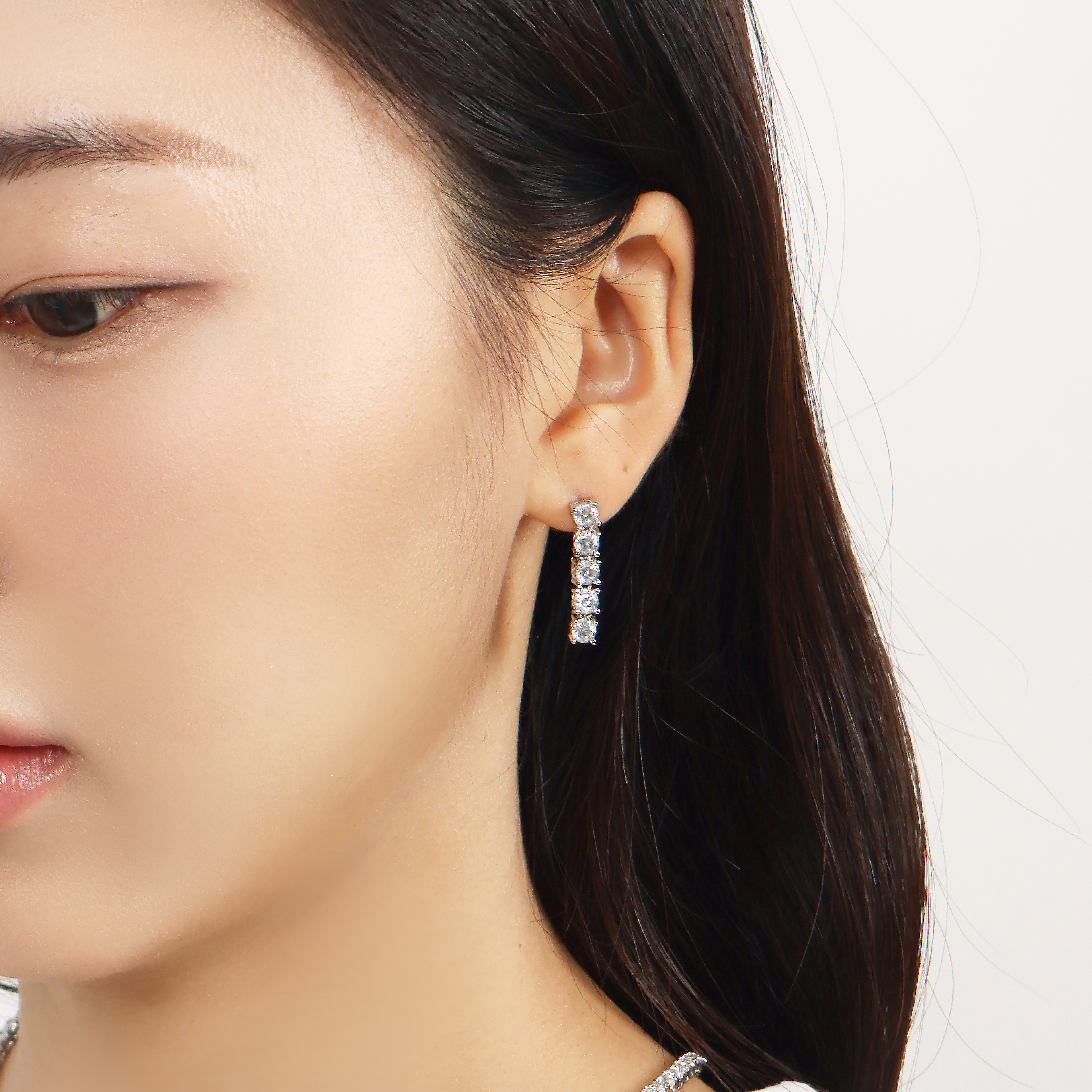 4mm 은침 테니스 큐빅 귀걸이 - 상품 이미지