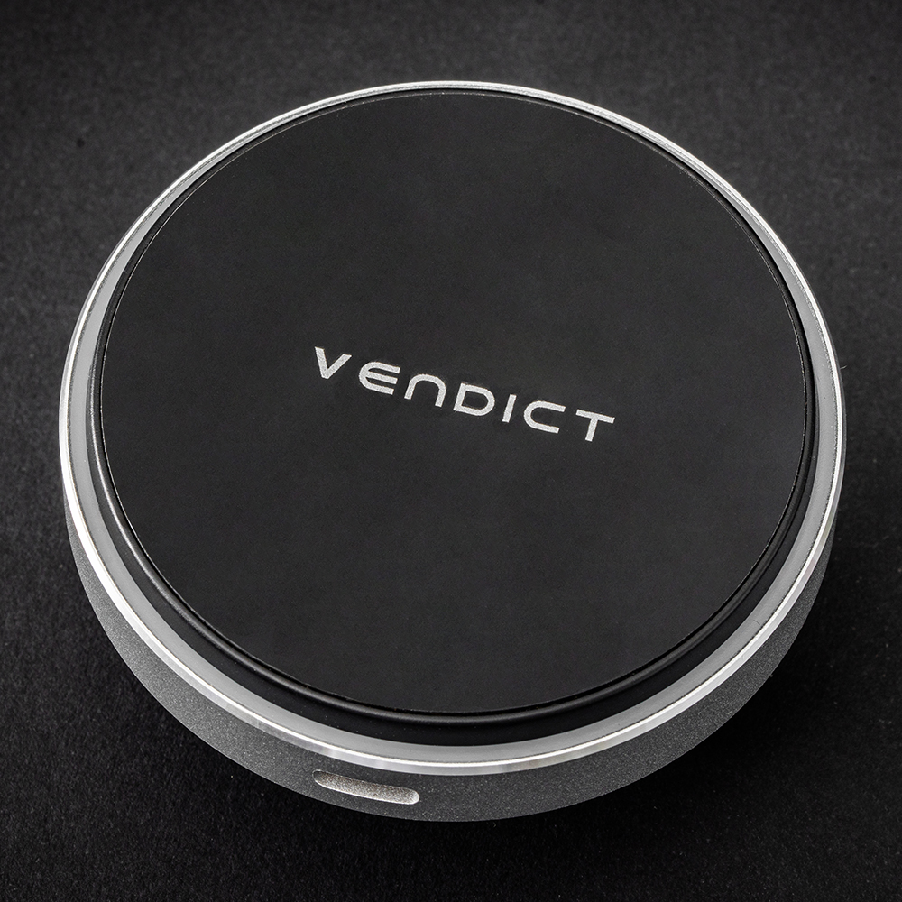 벤딕트 차량용 핸드폰 거치대 맥세이프 스마트폰 무선 충전기 자석 Qi2 루나 이클립스