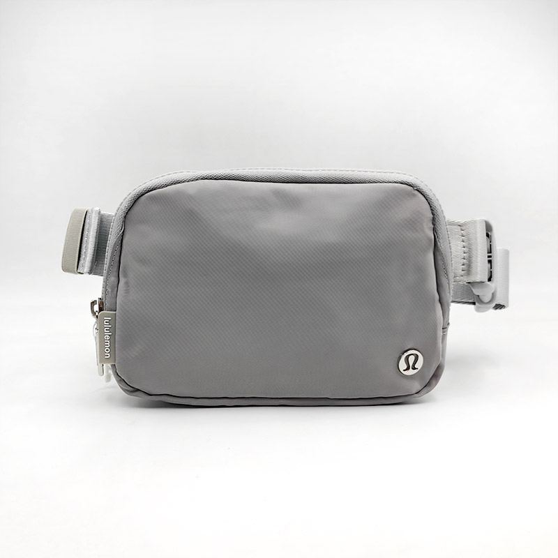 룰루레몬 Lululemon Everywhere 허리 벨트 가방 힙쌕 에브리웨어 1L - 상세 이미지 3