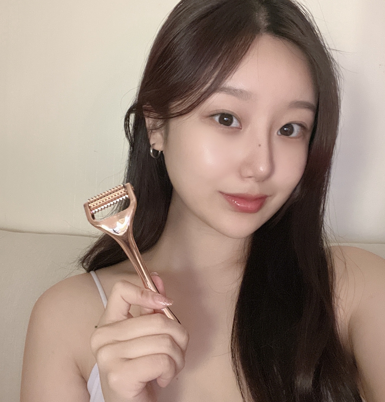 [반영구] MTS롤러 페이스 마이크로 니들 마사지 더마 얼굴 롤러 MTS홈케어 이미지 7