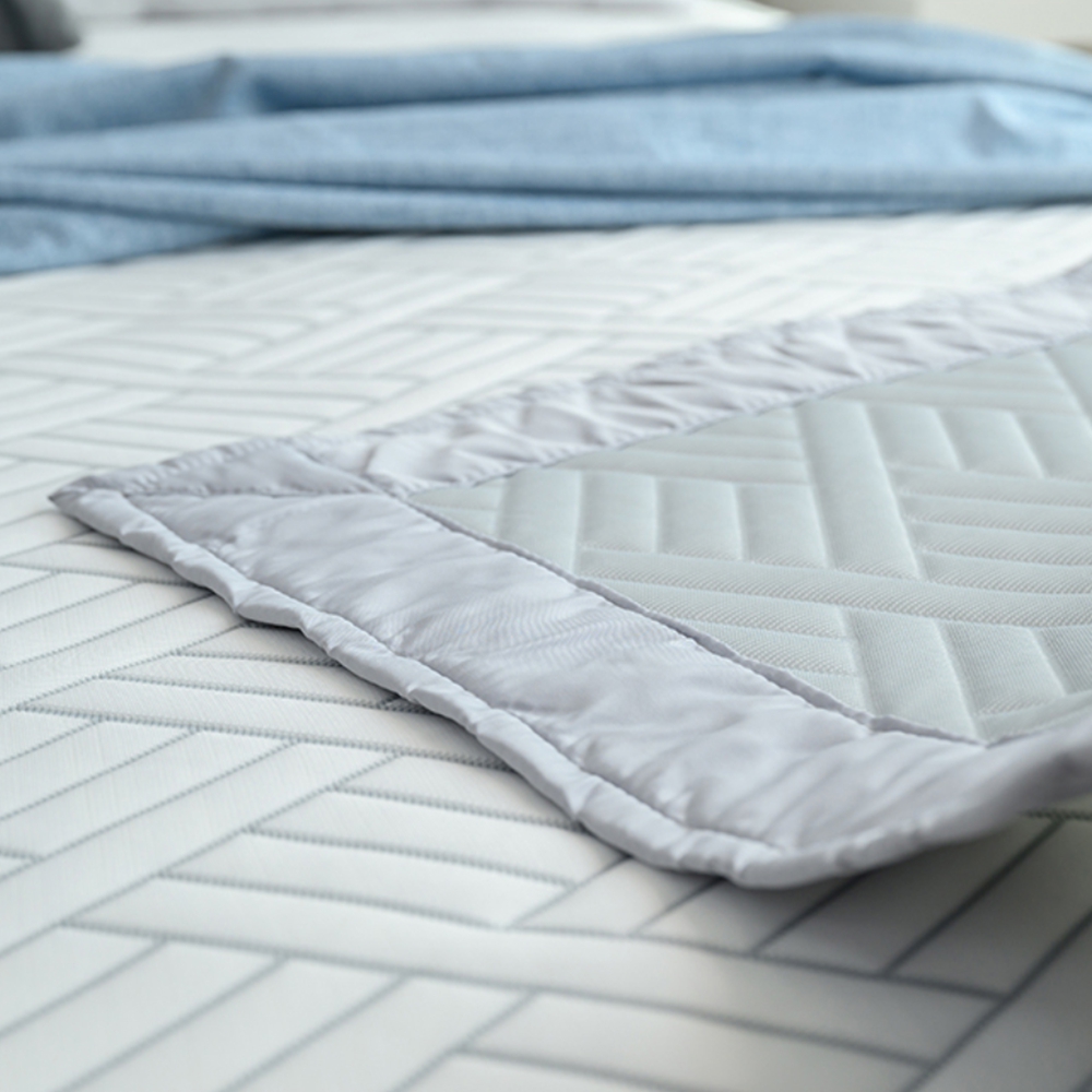 듀라론냉감패드 시원한 여름용냉감패드 이불깔개