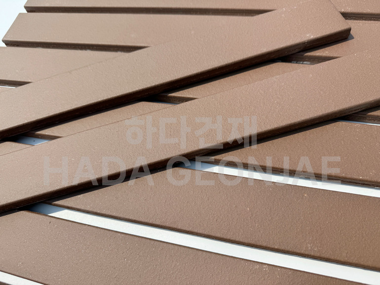 테라코타 점토롱타일 490x53x14T 브라운 / 하다건재