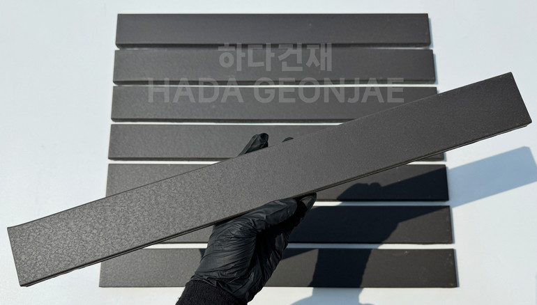 테라코타 점토롱타일 490x53x14T 블랙 / 하다건재
