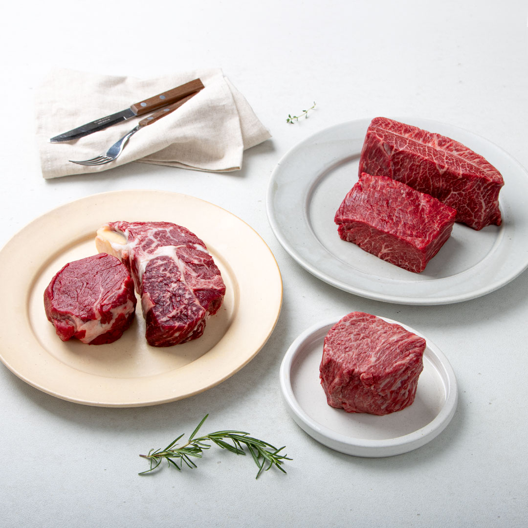 국내산 소고기 스테이크 육우 채끝 꽃등심 부채살 살치 치마살 안심 수입산 우대갈비