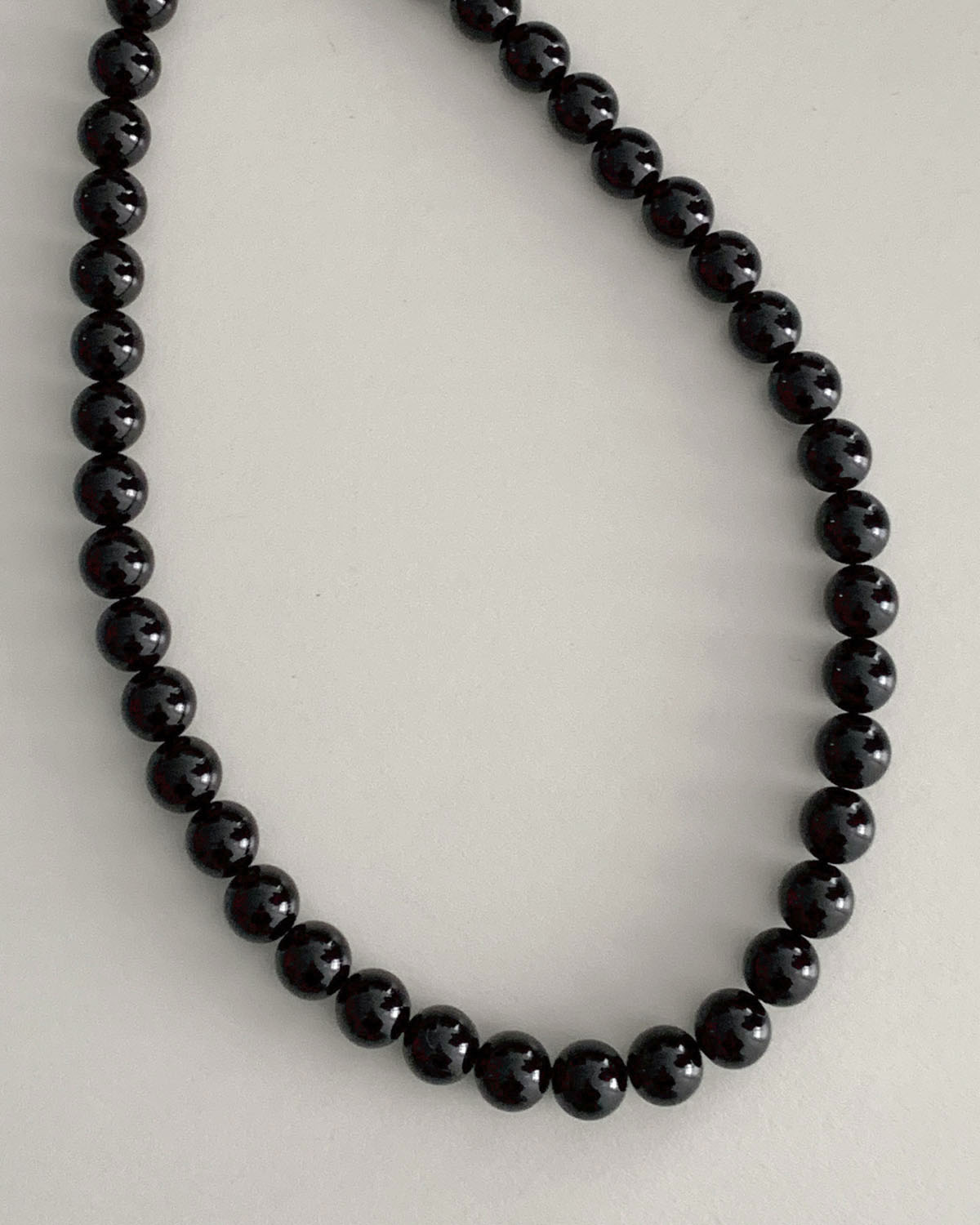 [일부당일] 볼드 목걸이 블랙 레드 진주 레이어드 네크리스 (10mm) - 상세 이미지 2
