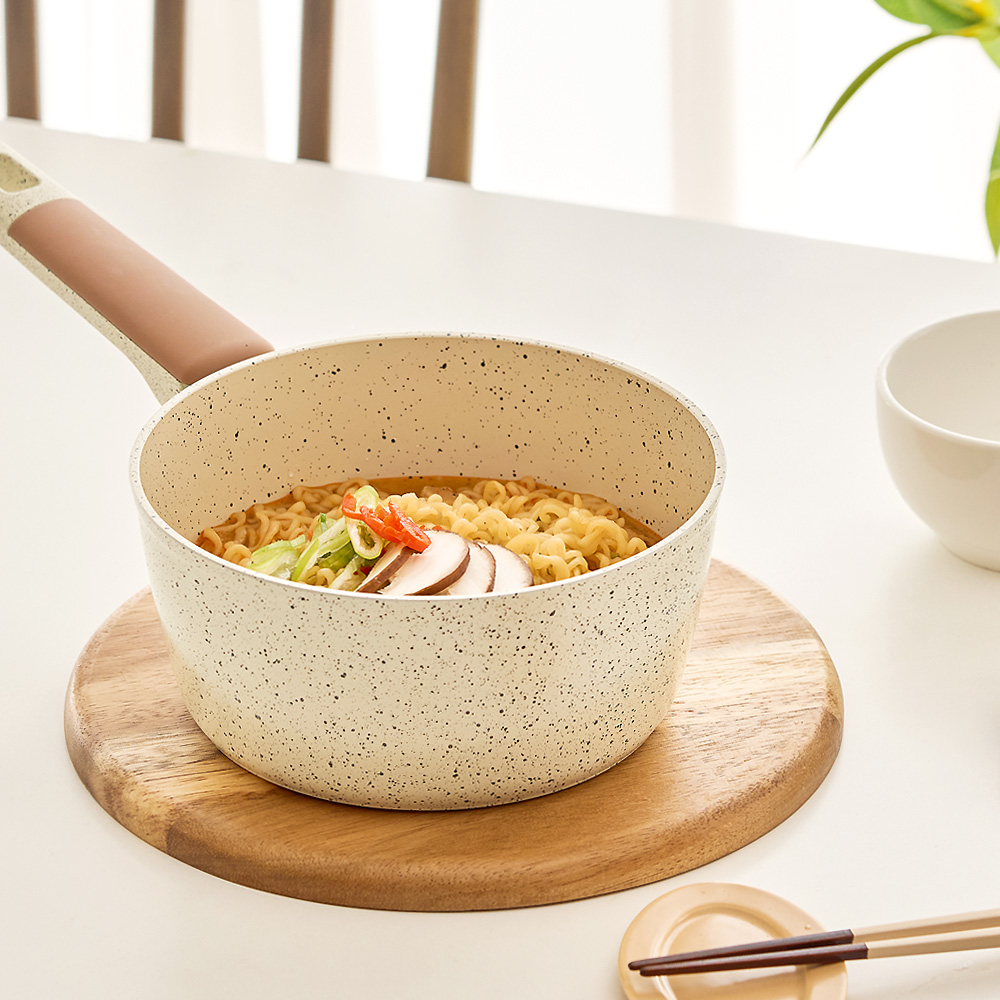 델라고 편수냄비 인덕션 세라믹 라면 냄비 바닐라빈 편수 18cm