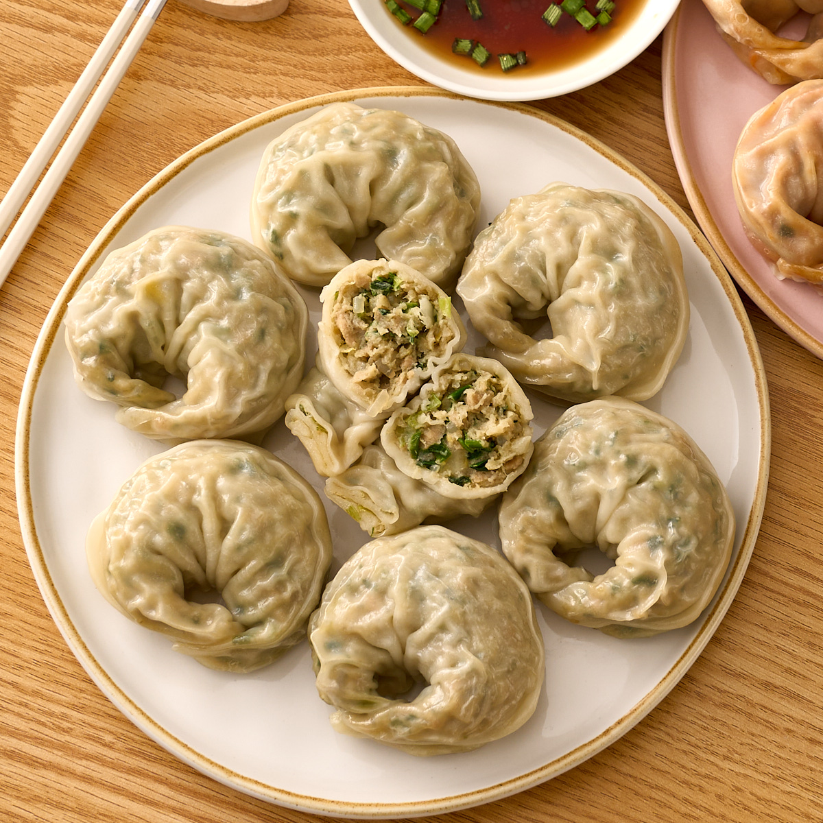 국내산 한돈 고기 왕만두 1.4kg(약 21개) 1팩 고기만두 김치만두