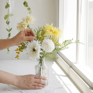 실 거베라 생화같은 테이블 화병 조화 꽃 세트 센터피스 장식 A02 옐로... 실사용 후기 | 효과 있을까? - 상품 이미지 4