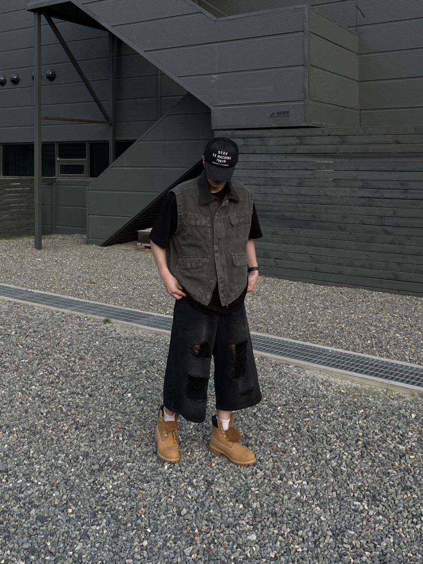 197C79E0-263F-4B14-A6DB-B4EAFBA9FD7E