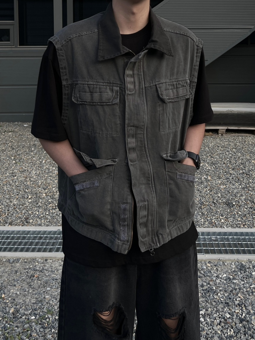 D94B50D1-947D-4514-ABD5-FF04B1CC6AEB