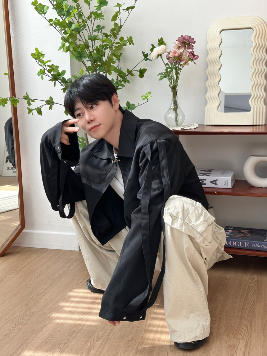 4E8D843F-FDA6-4887-BB52-4703332EBE20