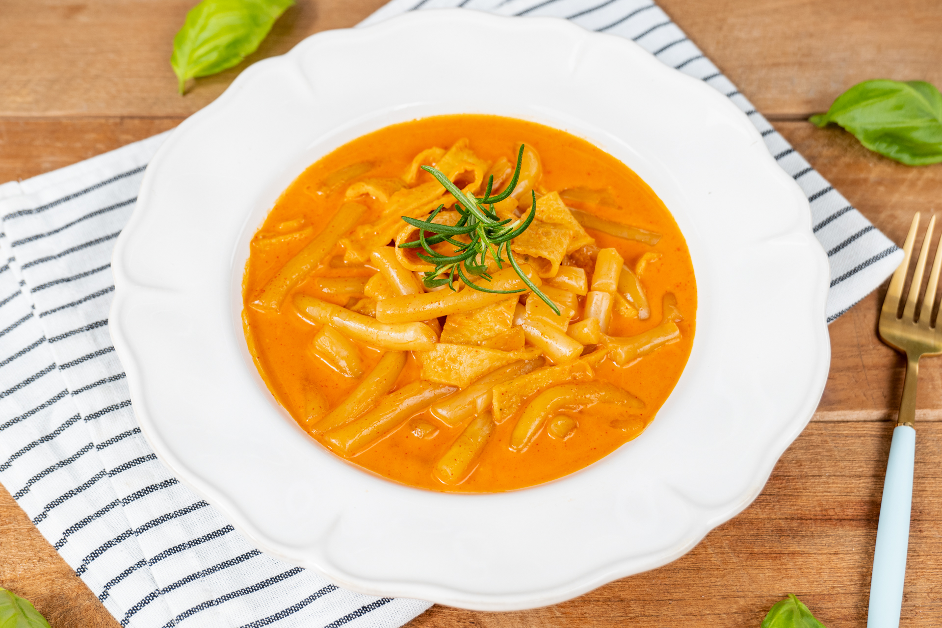 동성로형님떡볶이 국물 떡볶이 밀키트 로제, 640g, 1개