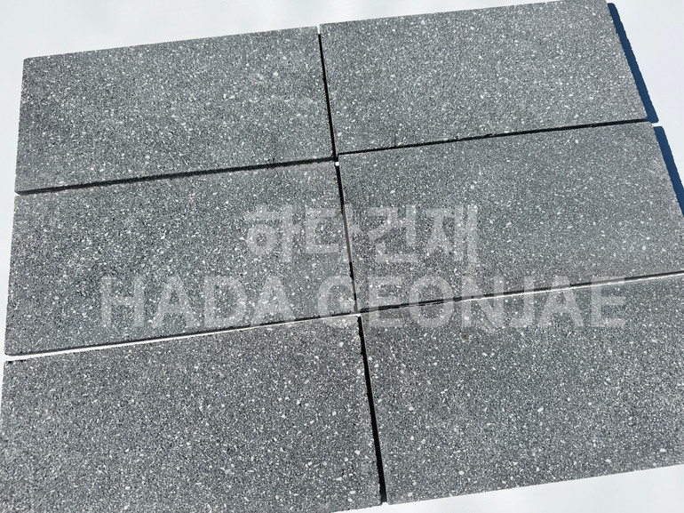 모노타일 점보 390x190x15T 블랙 / 하다건재