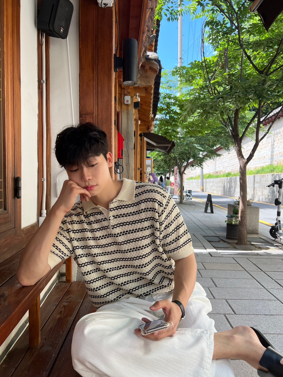 DC538C74-9D15-4CC6-9702-6124FEB28D9F