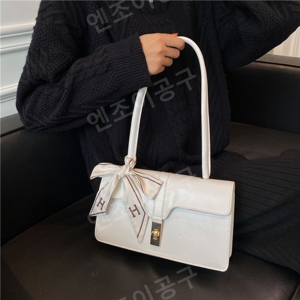 선재업고 튀어 15화 김혜윤 임솔 숄더백 가방 하이앤드 다용도 의상 옷 패션 - 메인 이미지