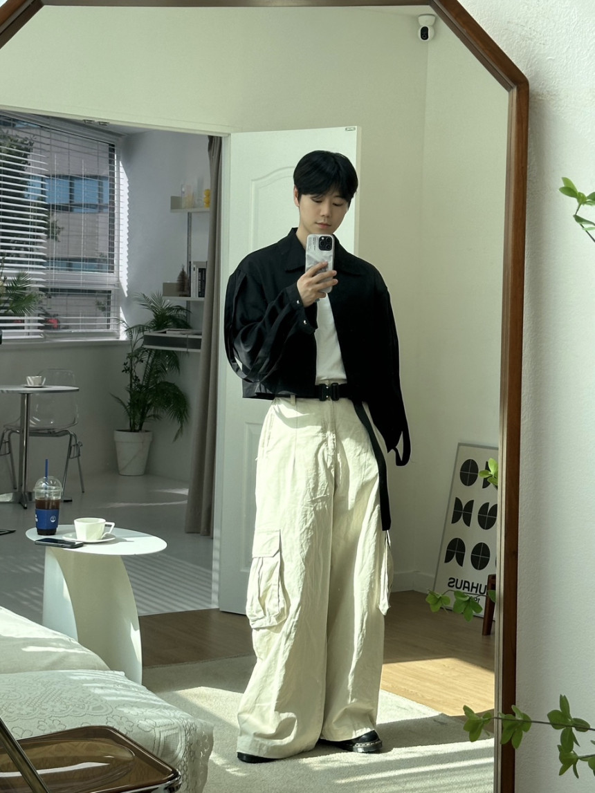 B83C5AA6-518A-4ECE-9F0B-0C25A36CECAC