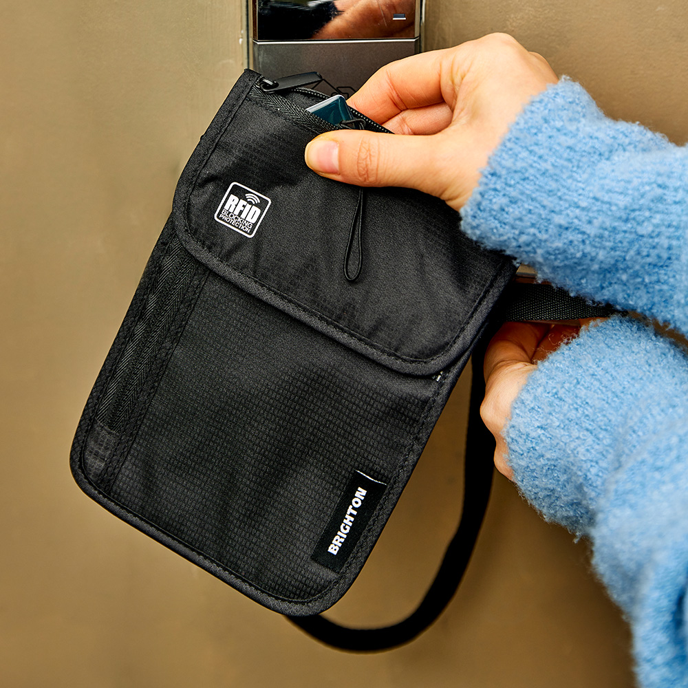 브라이튼 RFID차단 목걸이형 지갑 해외 여행 안전 도난 방지 안티스키밍 넥 파우치