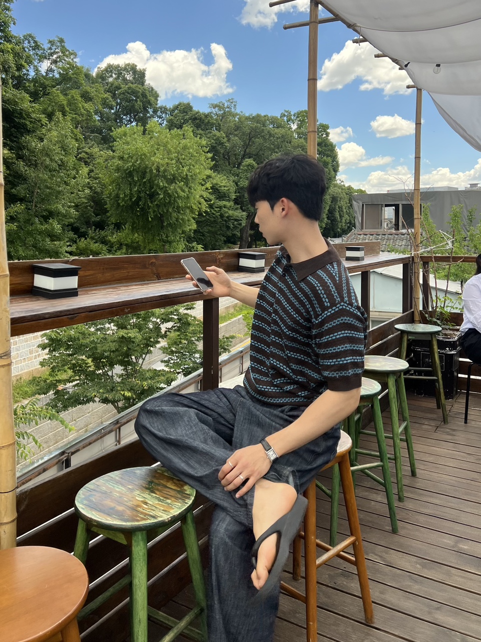 6BBC4B9B-34B3-4701-B24A-CC517B9BD1FA