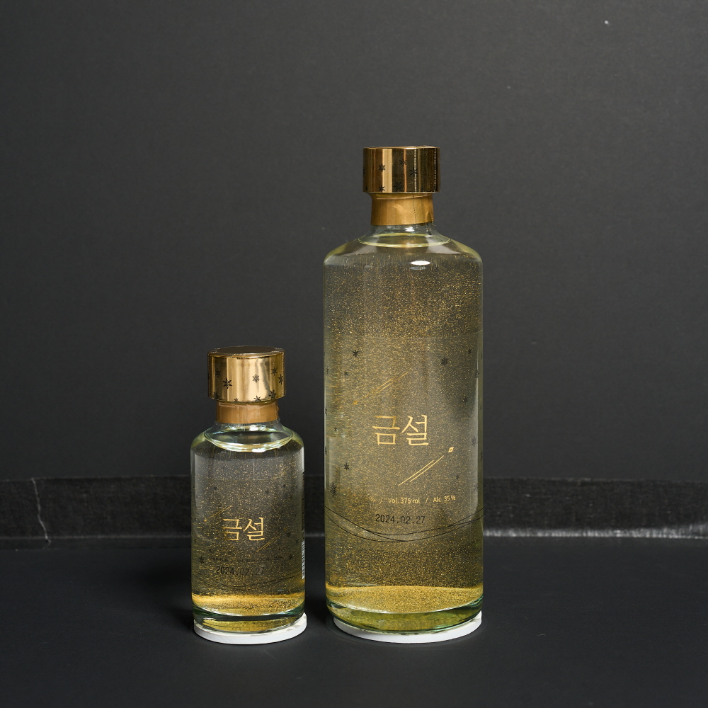 금설 35도 선물세트 375ml, 80ml 미니어쳐 (잔 2개 포함) - 상세 이미지 3