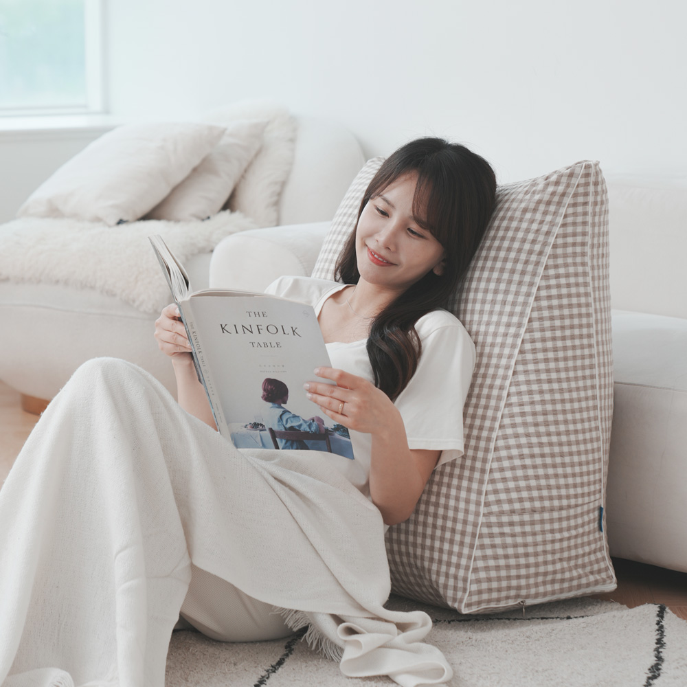 킹리치 삼각 등받이쿠션 세모 등쿠션 허리 등 쇼파 침대 소형 이미지 4