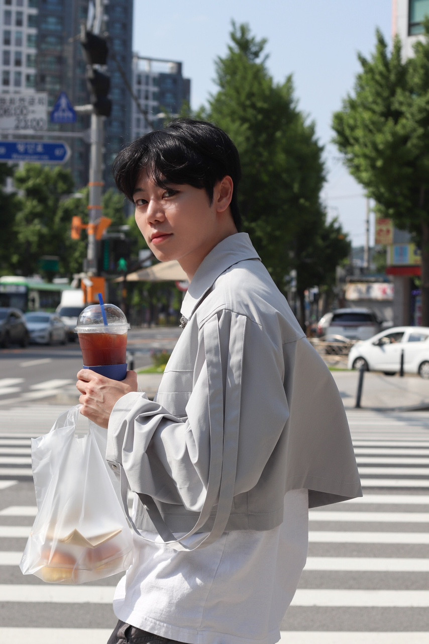 7617F043-4058-4F06-8C5E-41BE28D3861C